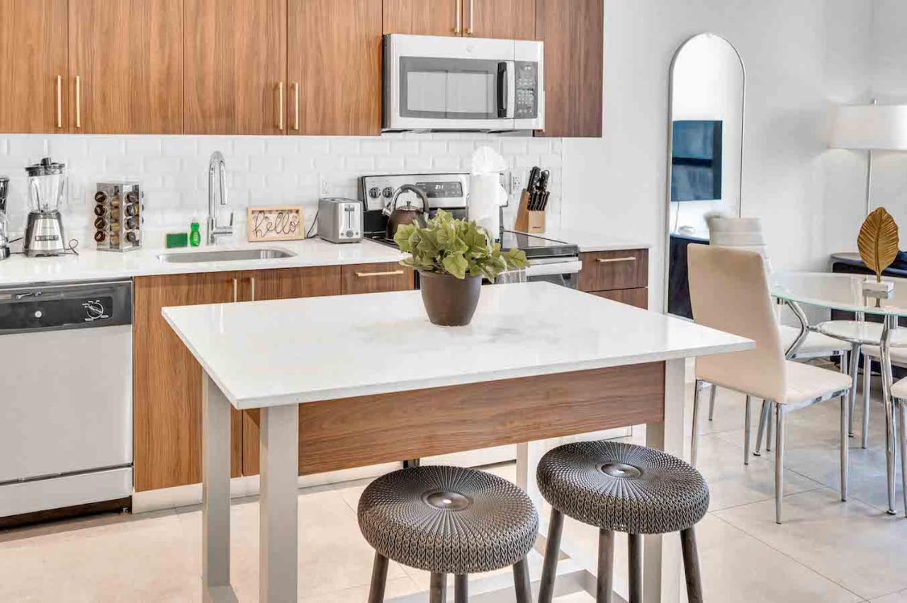 Appartamento Wonderful Unit In Downtown Miami With Free Parking Esterno foto