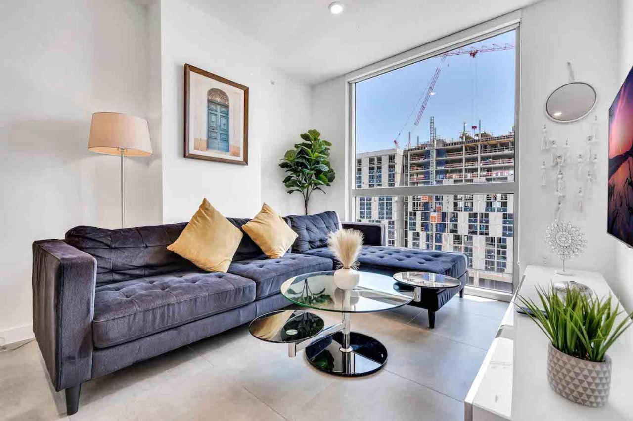 Appartamento Wonderful Unit In Downtown Miami With Free Parking Esterno foto